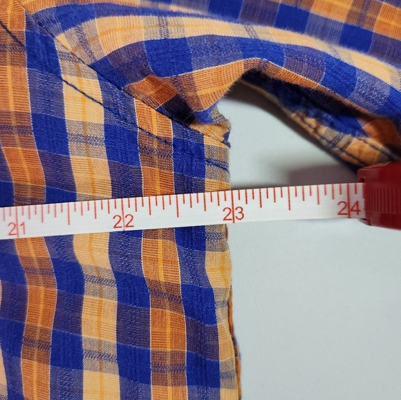 Mens EQ casual/dress shirt. Size medium - Picture 6 of 6